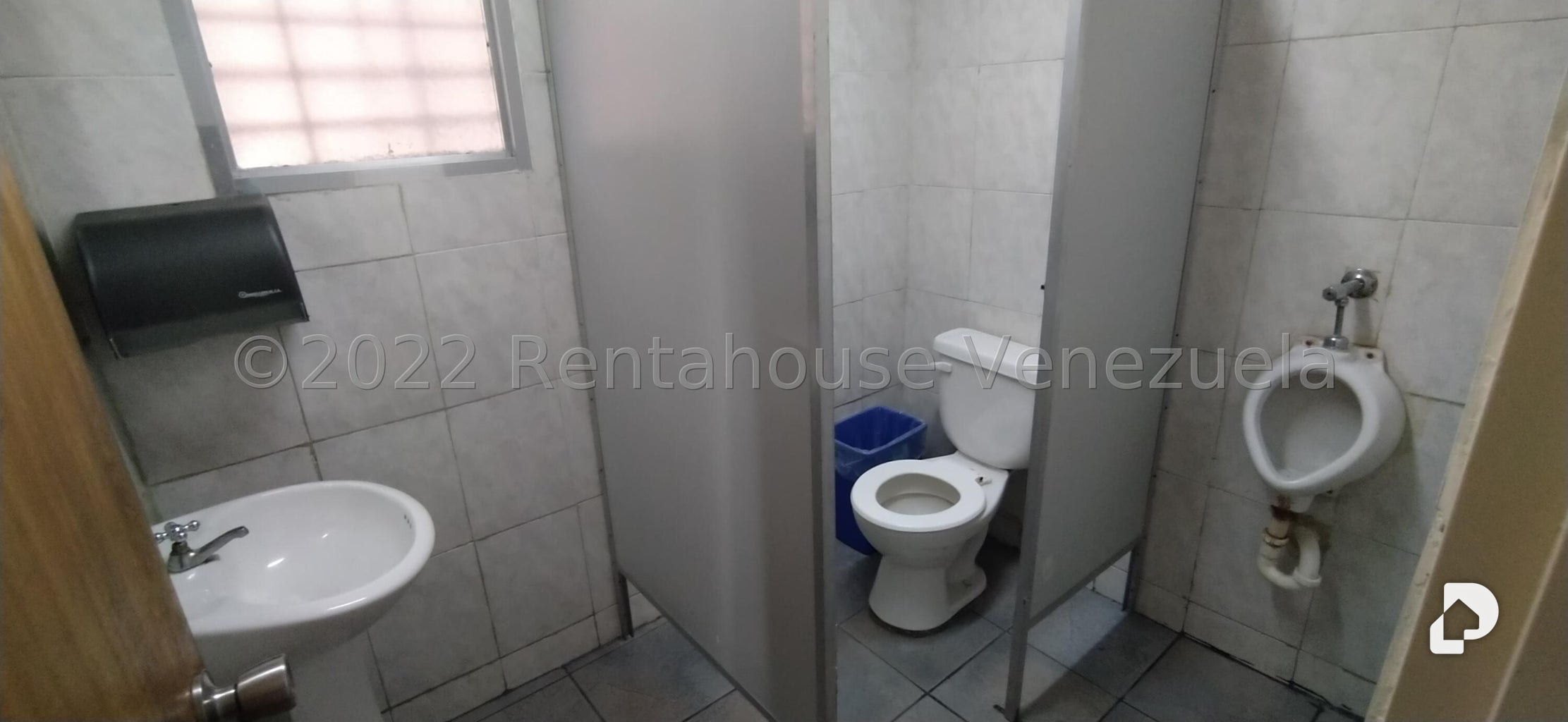 Local comercial en Los Chaguaramos, Caracas – 23