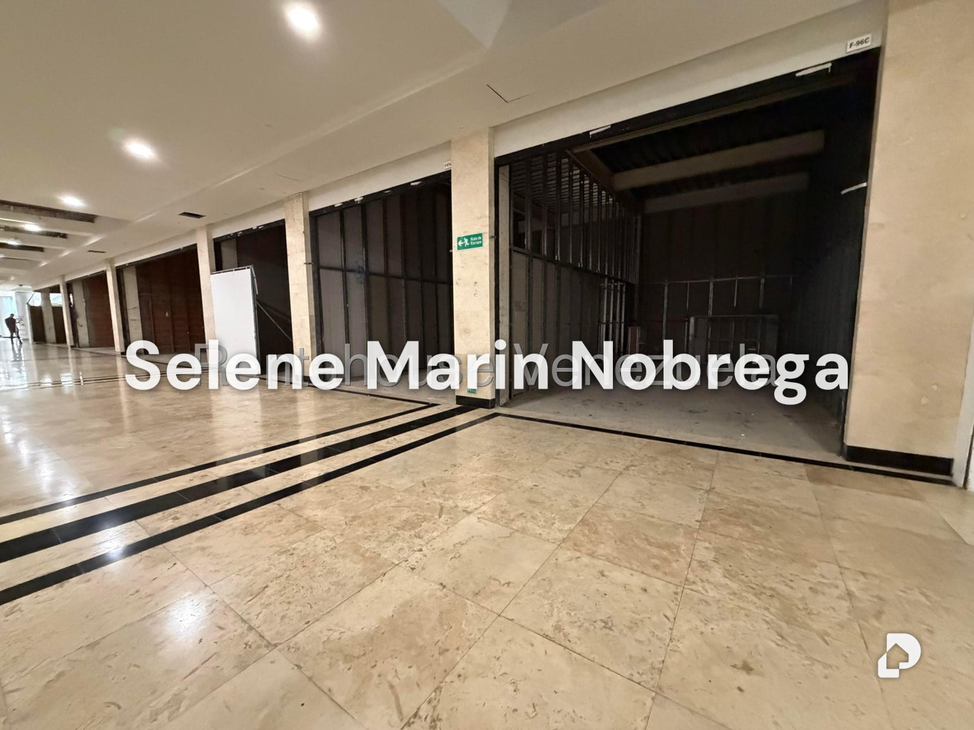 Local comercial en Cerro Verde, Caracas – 4