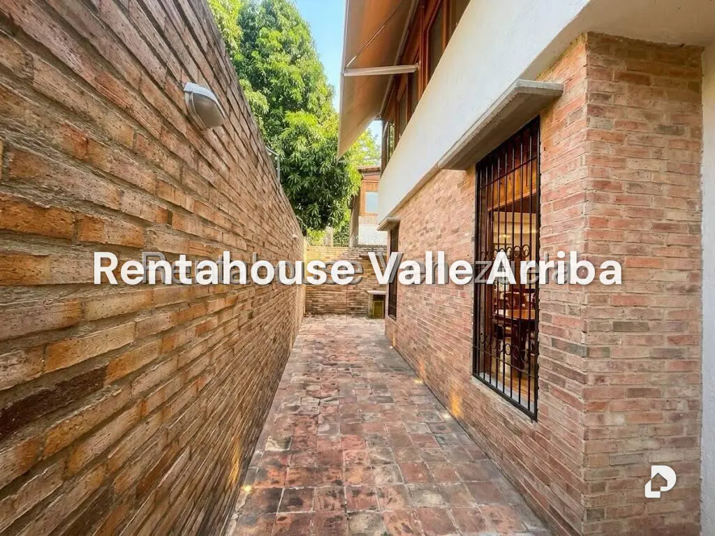 Casa en La Floresta, Caracas – 18