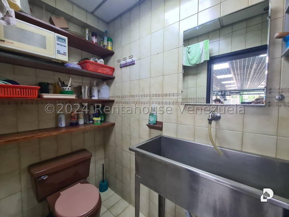 Local comercial en Chacaito, Caracas – 16