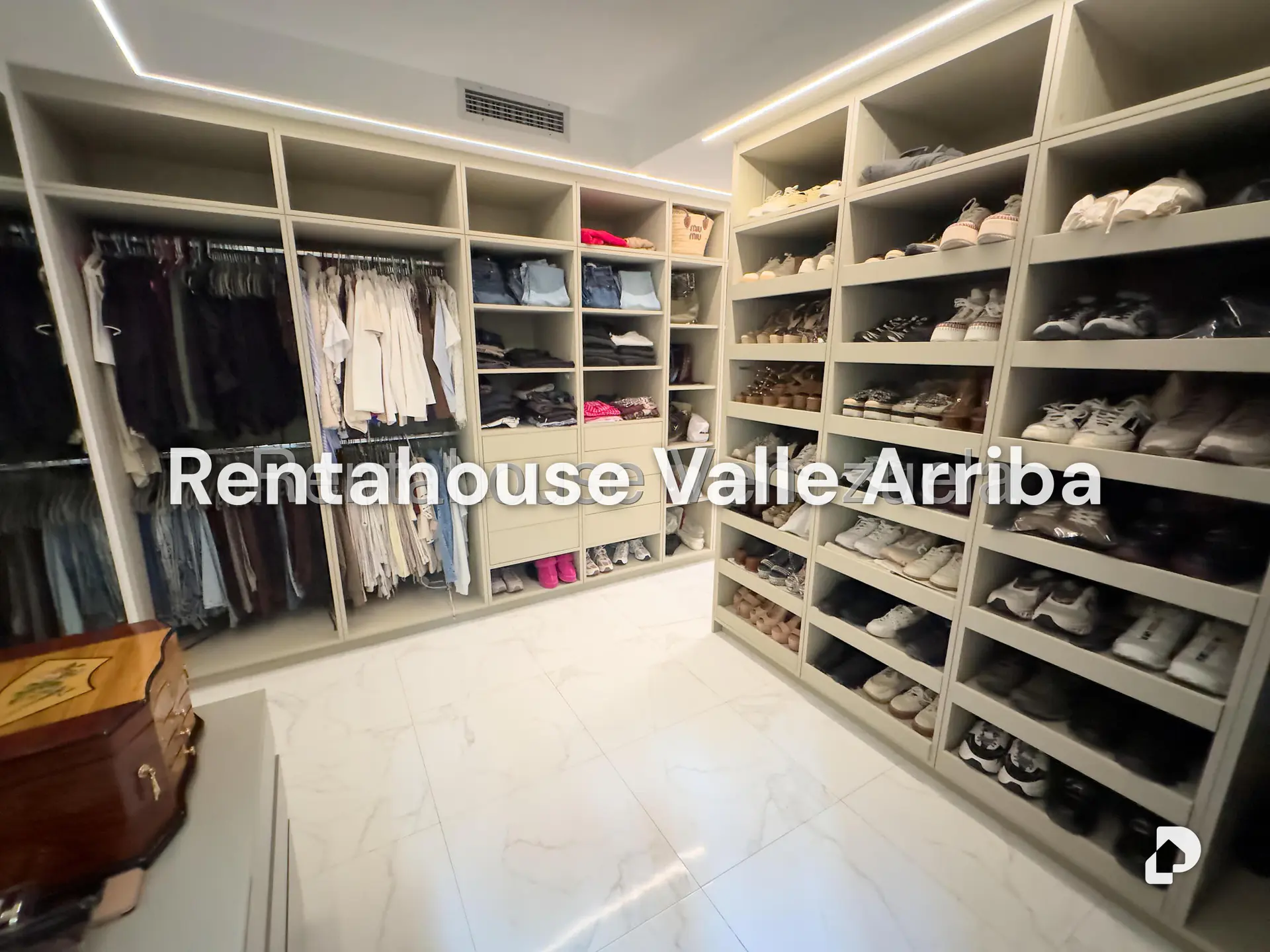 Apartamento en Campo Alegre, Caracas – 19