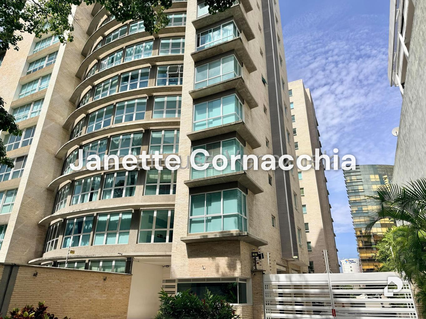 Apartamento en El Rosal, Caracas – 2