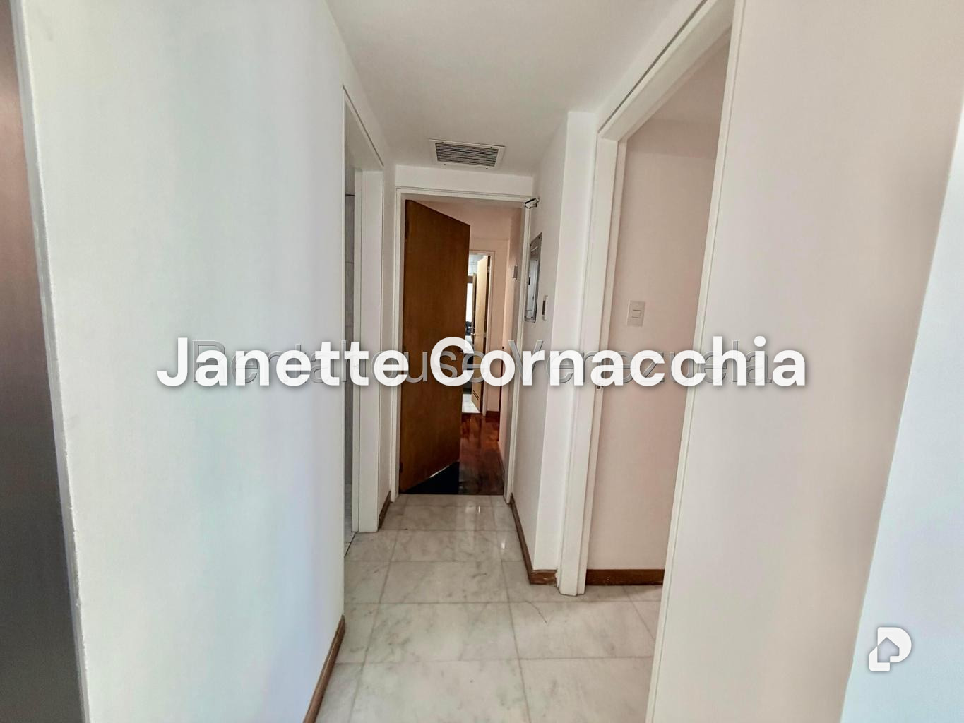 Apartamento en El Rosal, Caracas – 24