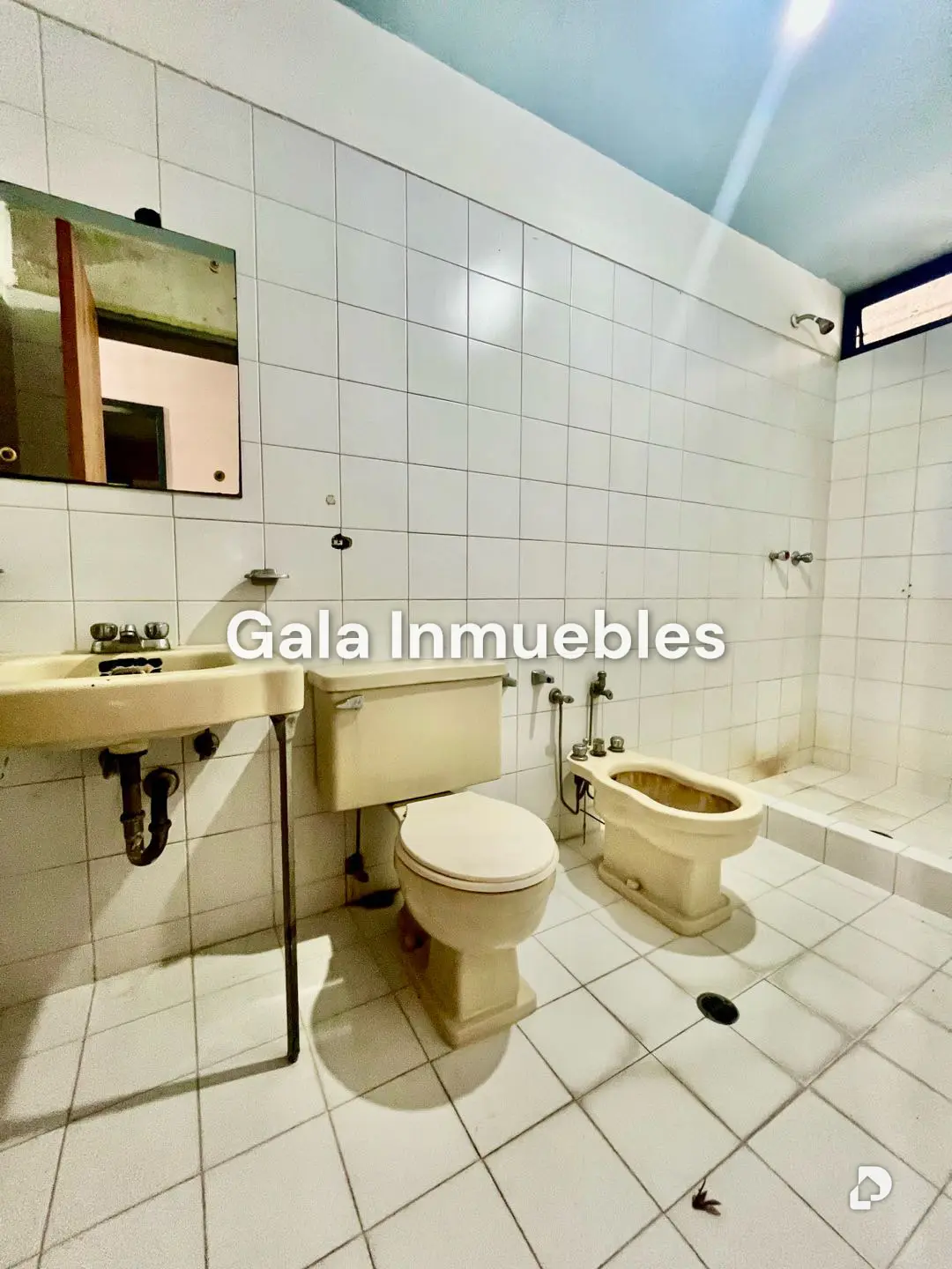 Commercial space in Chuao, Caracas – 17