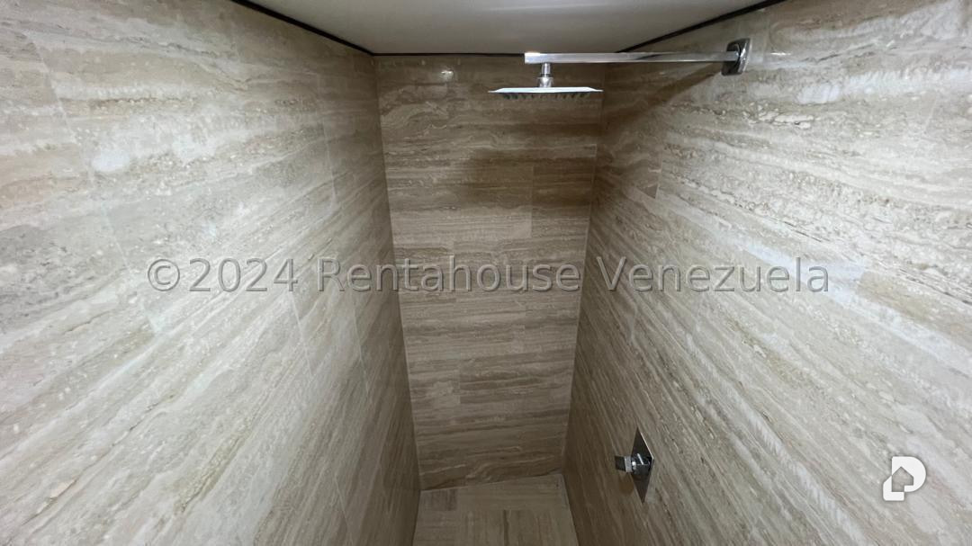 Apartamento en Las Mercedes, Caracas – 13