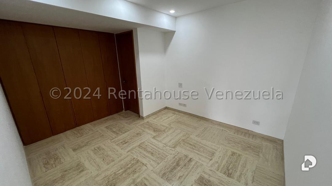 Apartamento en Las Mercedes, Caracas – 16