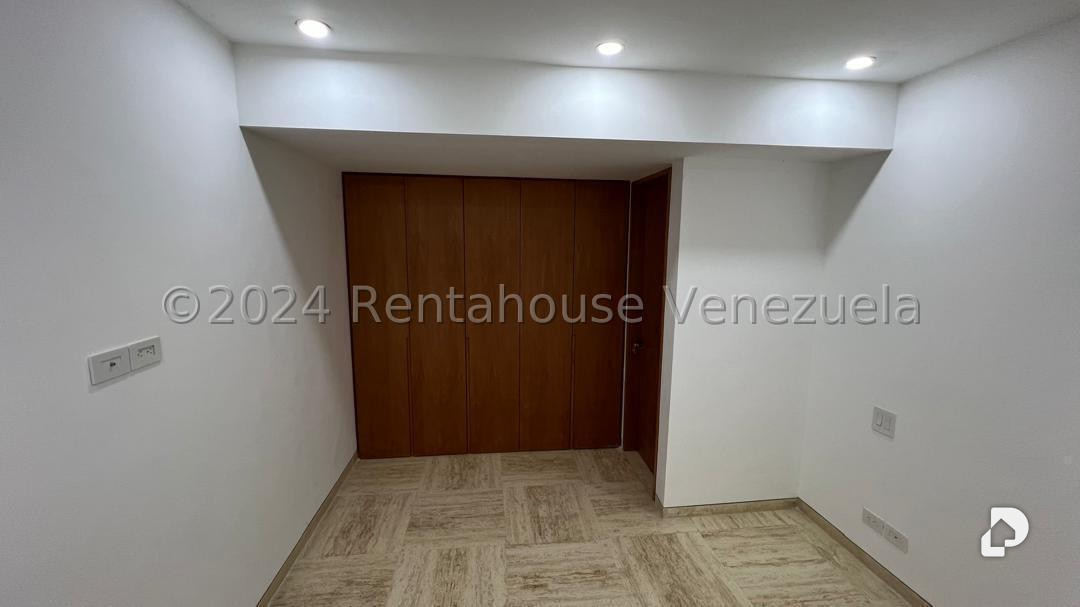 Apartamento en Las Mercedes, Caracas – 14