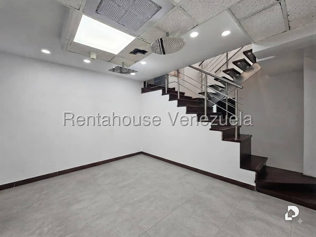 Local comercial en Las Mercedes, Caracas – 22