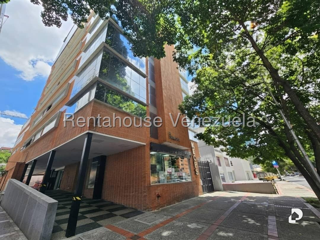 Local comercial en Las Mercedes, Caracas – 1