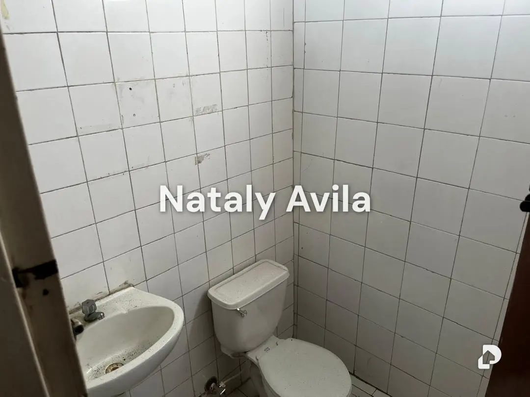 Local comercial en Catedral, Valencia – 8