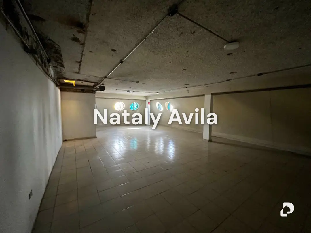 Local comercial en Catedral, Valencia – 5