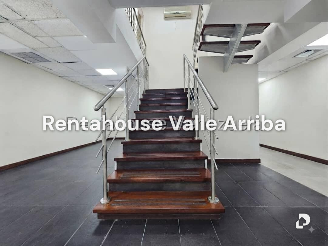 Local comercial en Las Mercedes, Caracas – 24