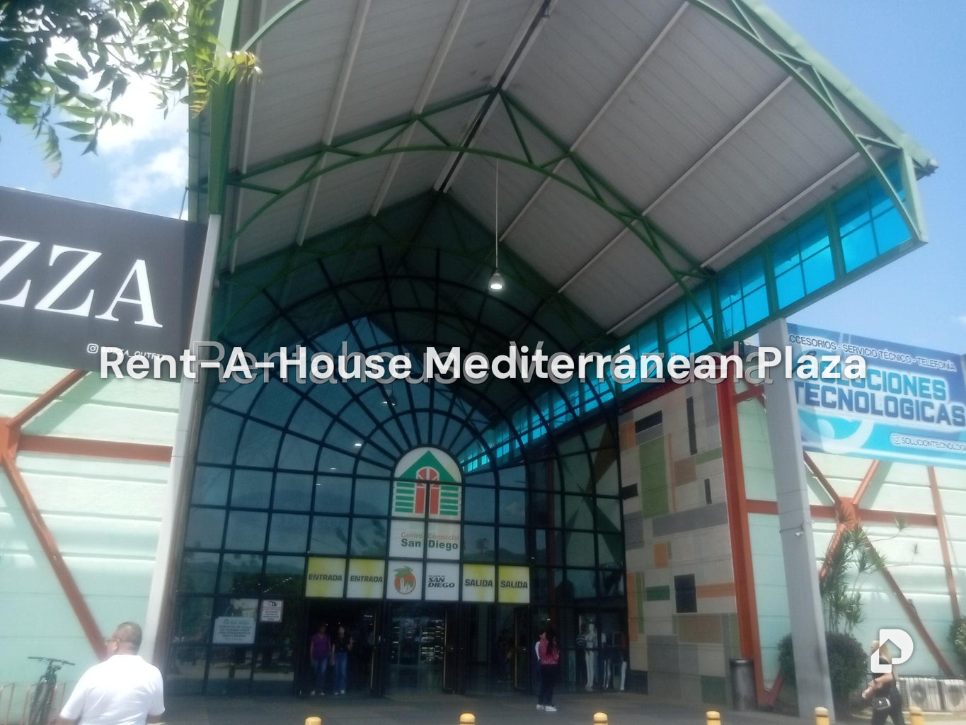 Local comercial en Morro II, San Diego – 2