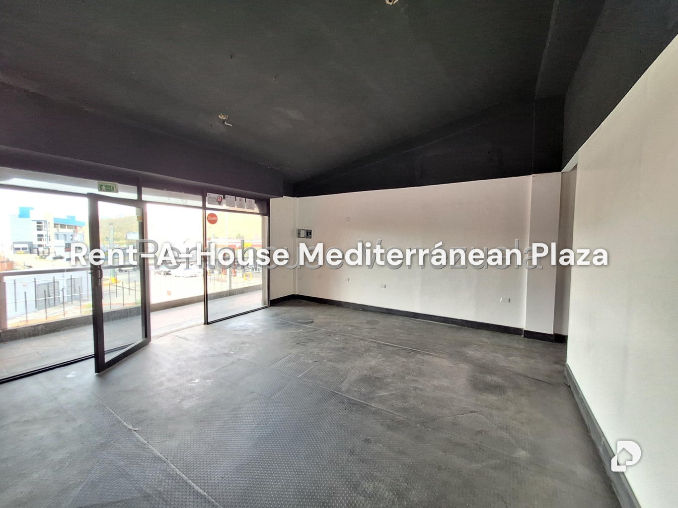 Commercial space in Montemayor, San Diego – 13