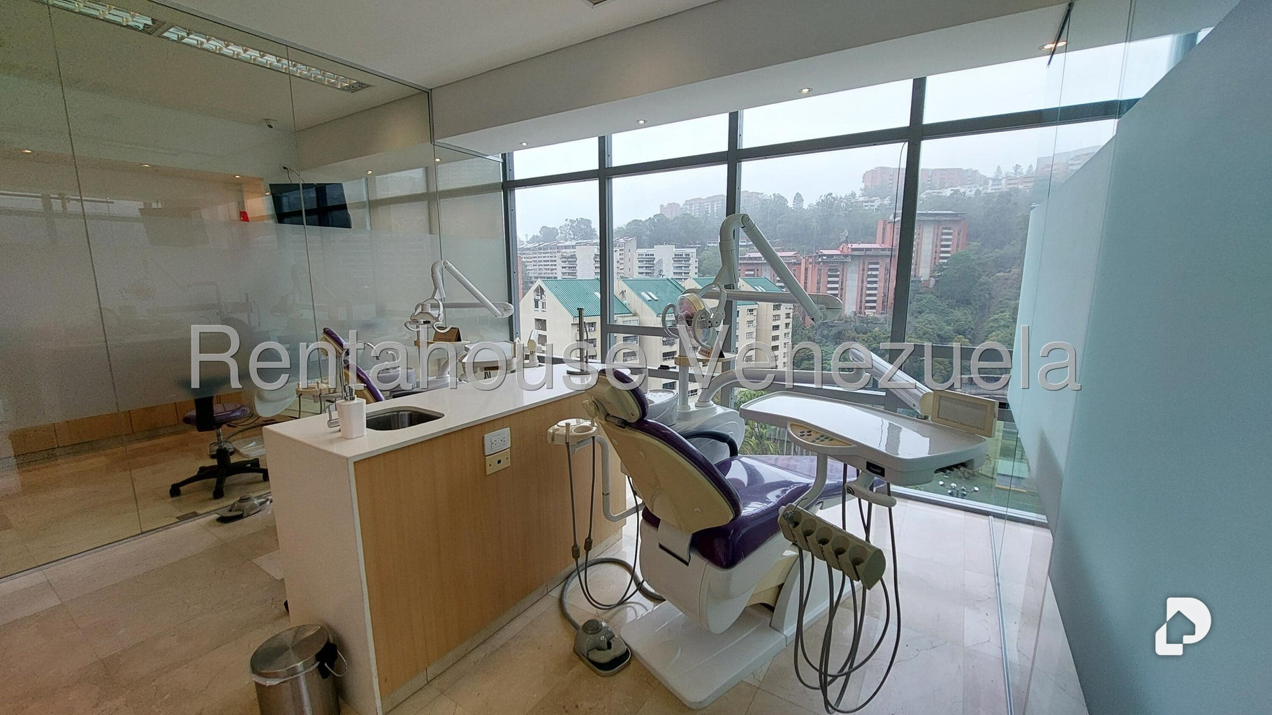 Local comercial en La Trinidad, Caracas – 3