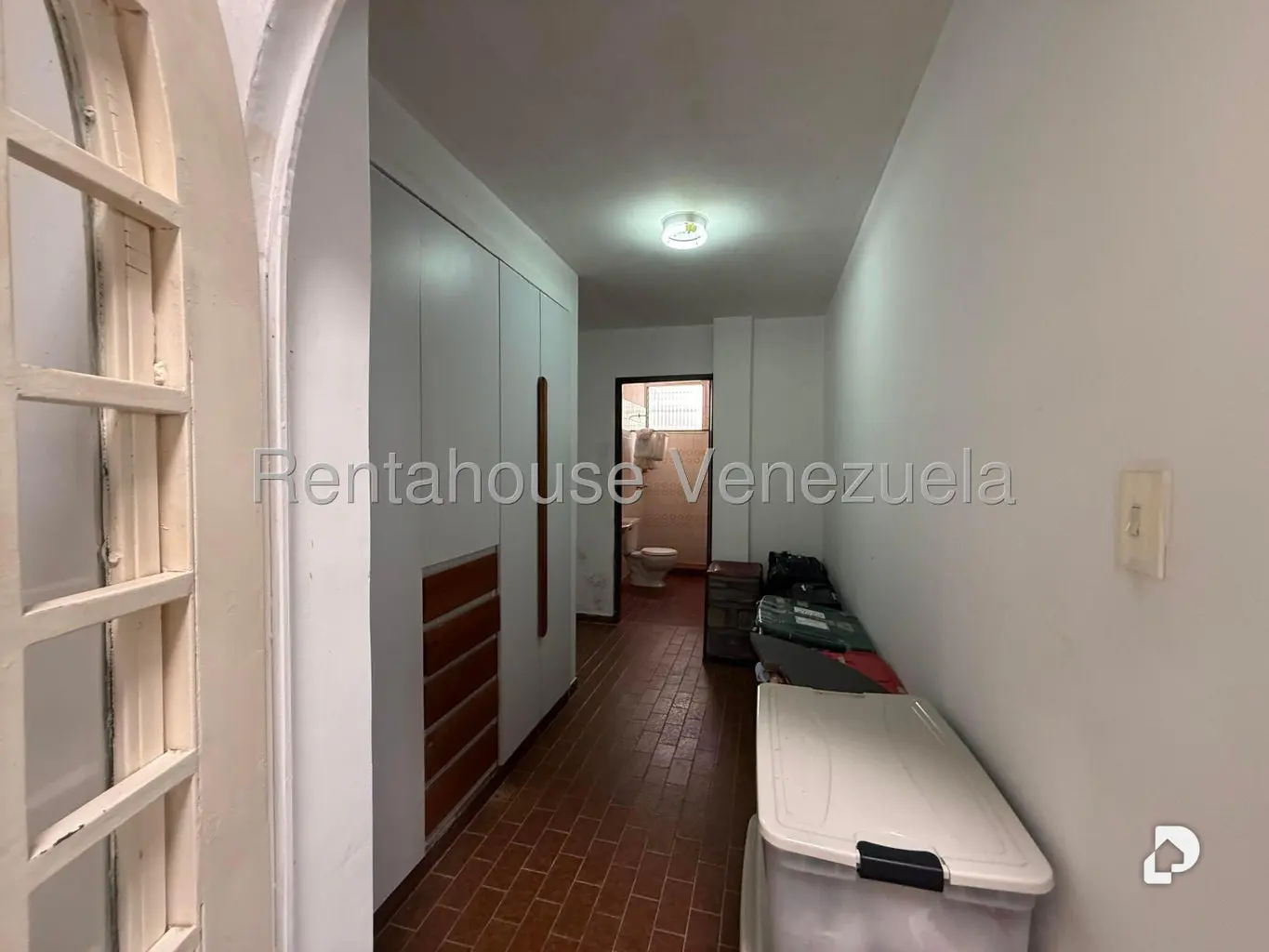 Casa en Alto Prado, Caracas – 15