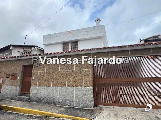 Casa en Pomarosa, San Antonio de Los Altos – 28