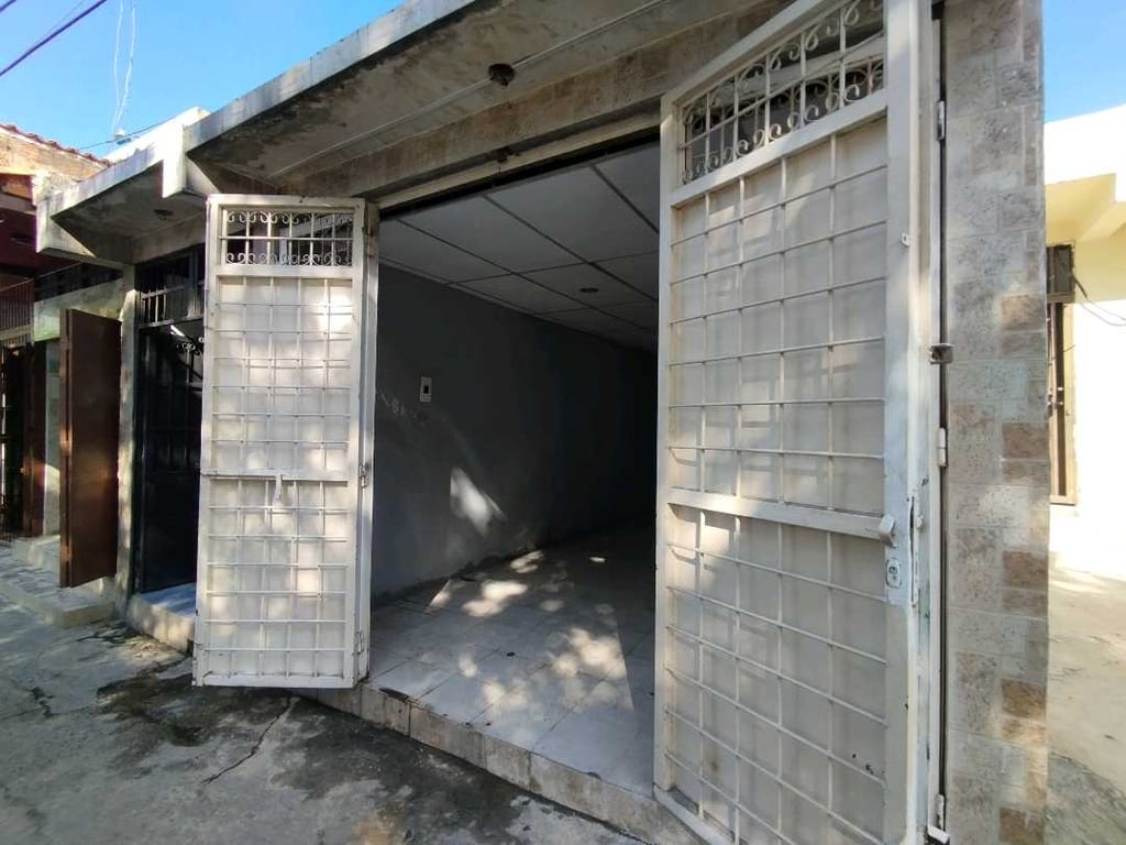 Local comercial en Valencia - 1
