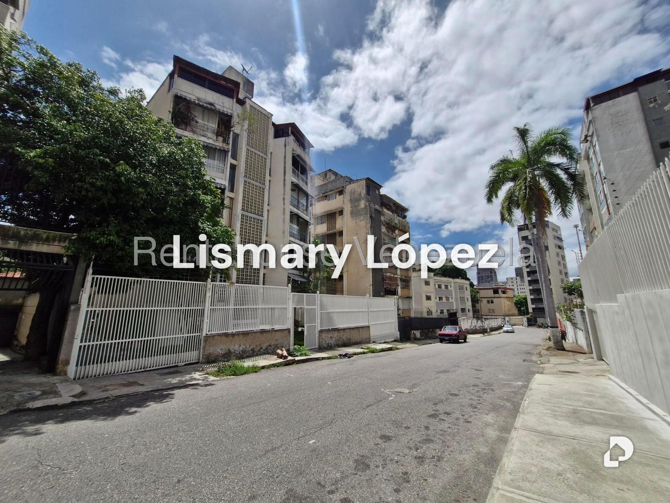 Apartamento en La Florida, Caracas – 2