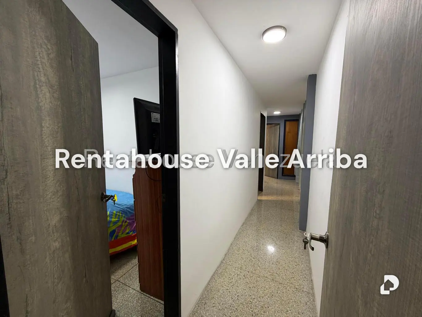 Apartamento en La Florida, Caracas – 28