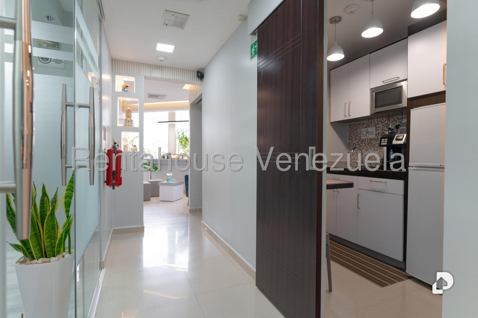 Local comercial en El Rosal, Caracas – 21