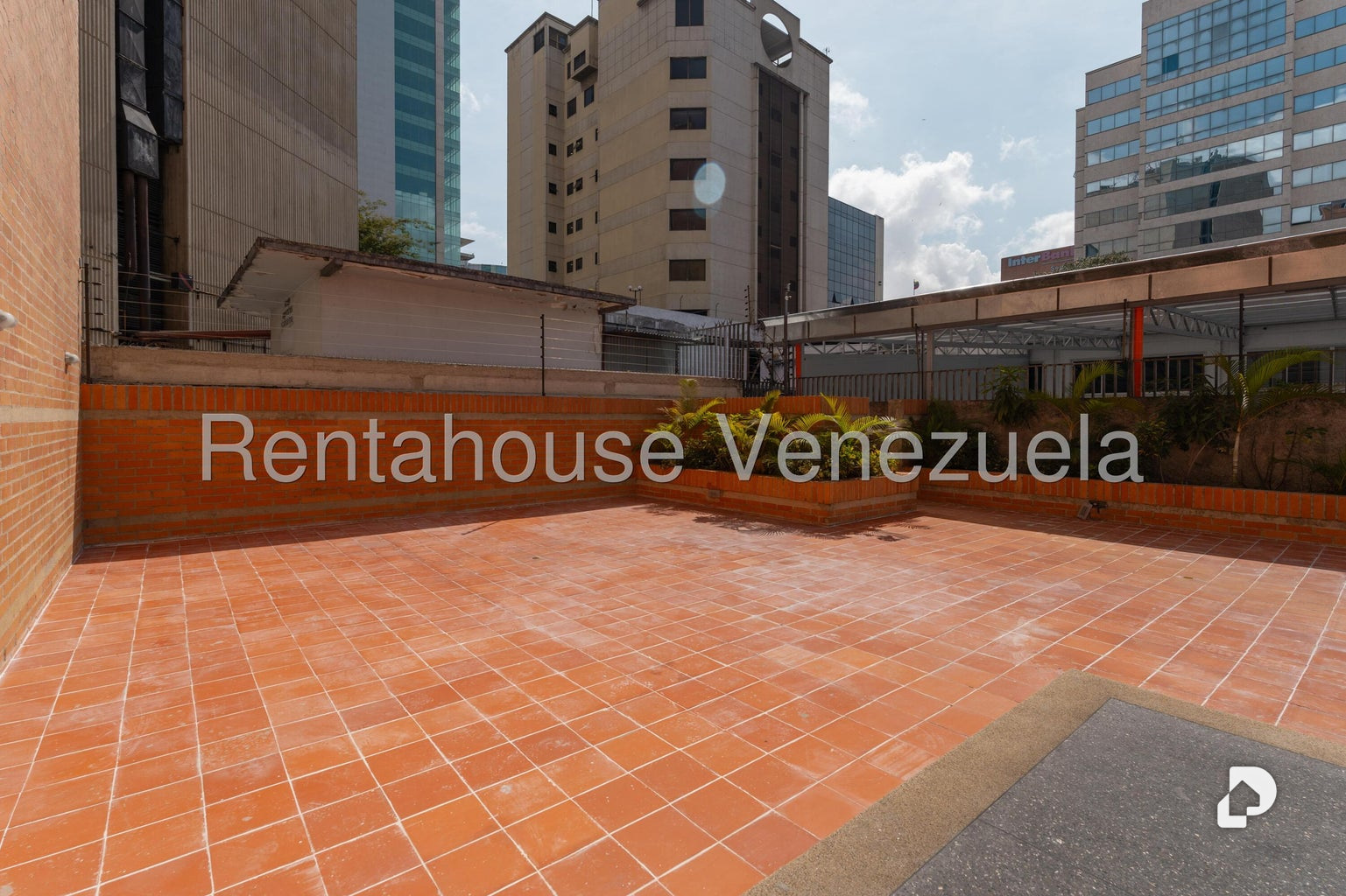 Local comercial en El Rosal, Caracas – 25