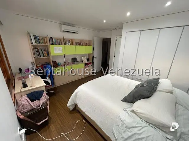 Apartamento en Los Chorros, Caracas – 17