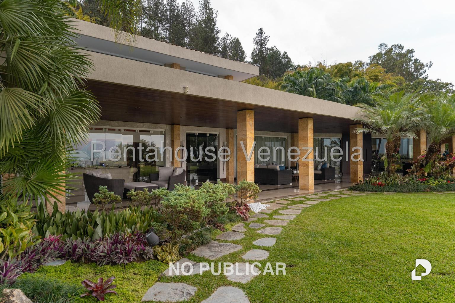 Casa en La Trinidad, Caracas – 2