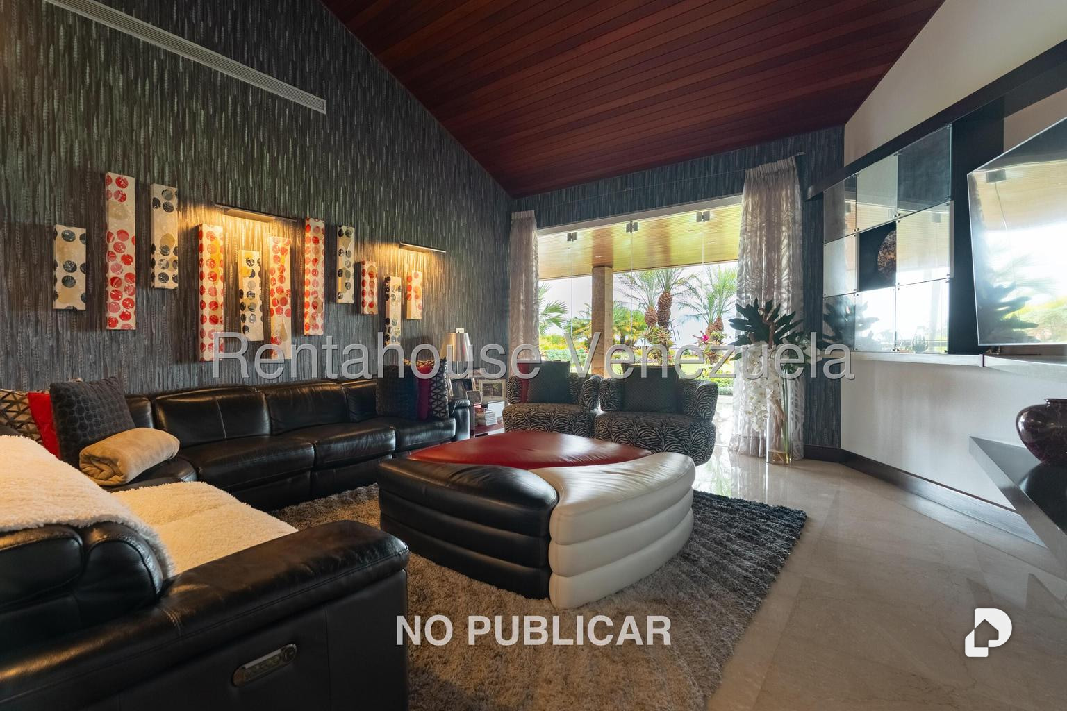 Casa en La Trinidad, Caracas – 18