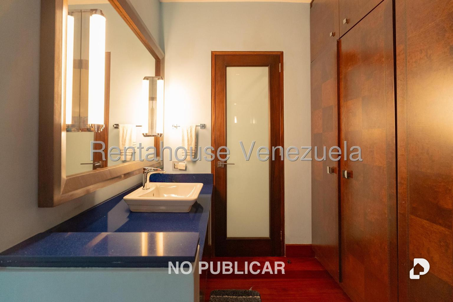 Casa en La Trinidad, Caracas – 25