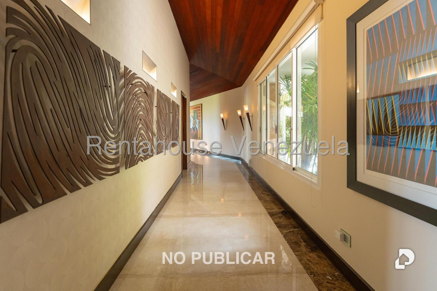 Casa en La Trinidad, Caracas – 14
