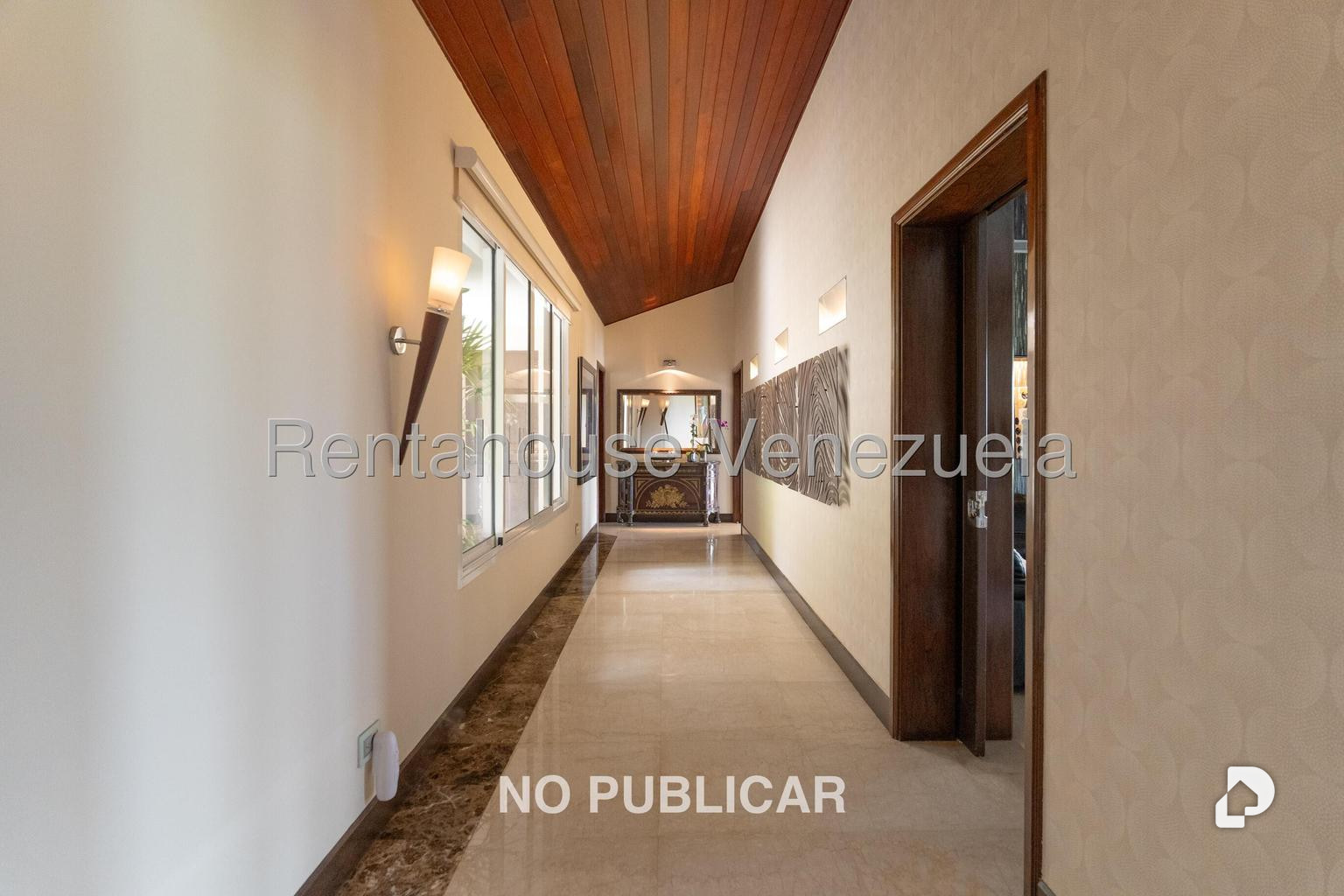 Casa en La Trinidad, Caracas – 15