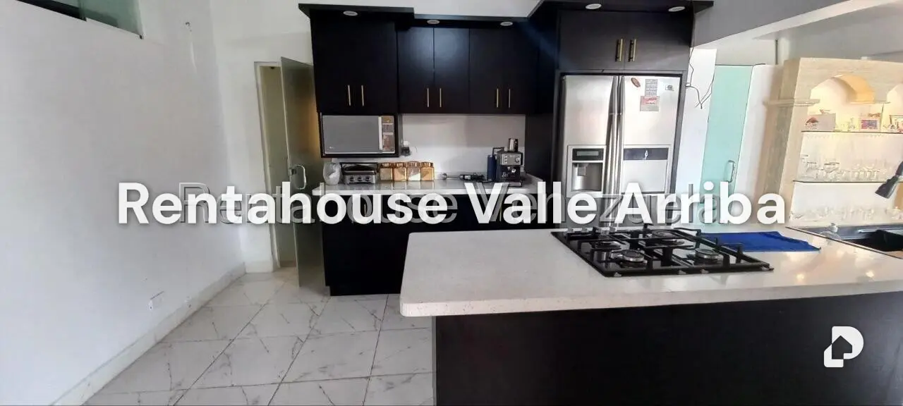 Casa en La Rosaleda, San Antonio de Los Altos – 8