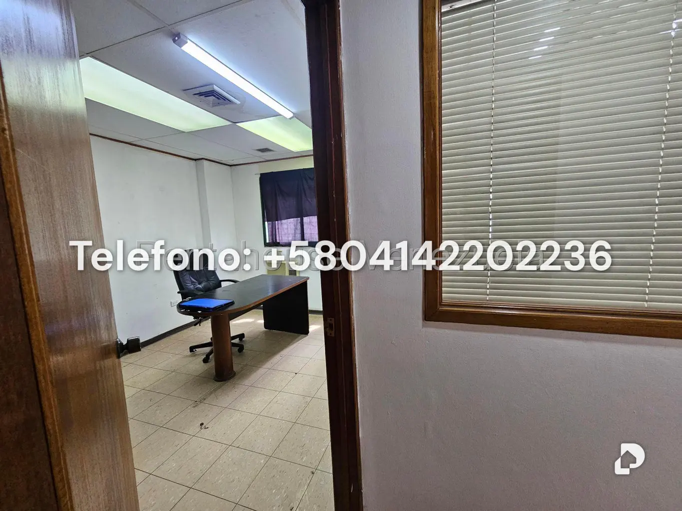 Oficina en Catedral, Caracas – 8