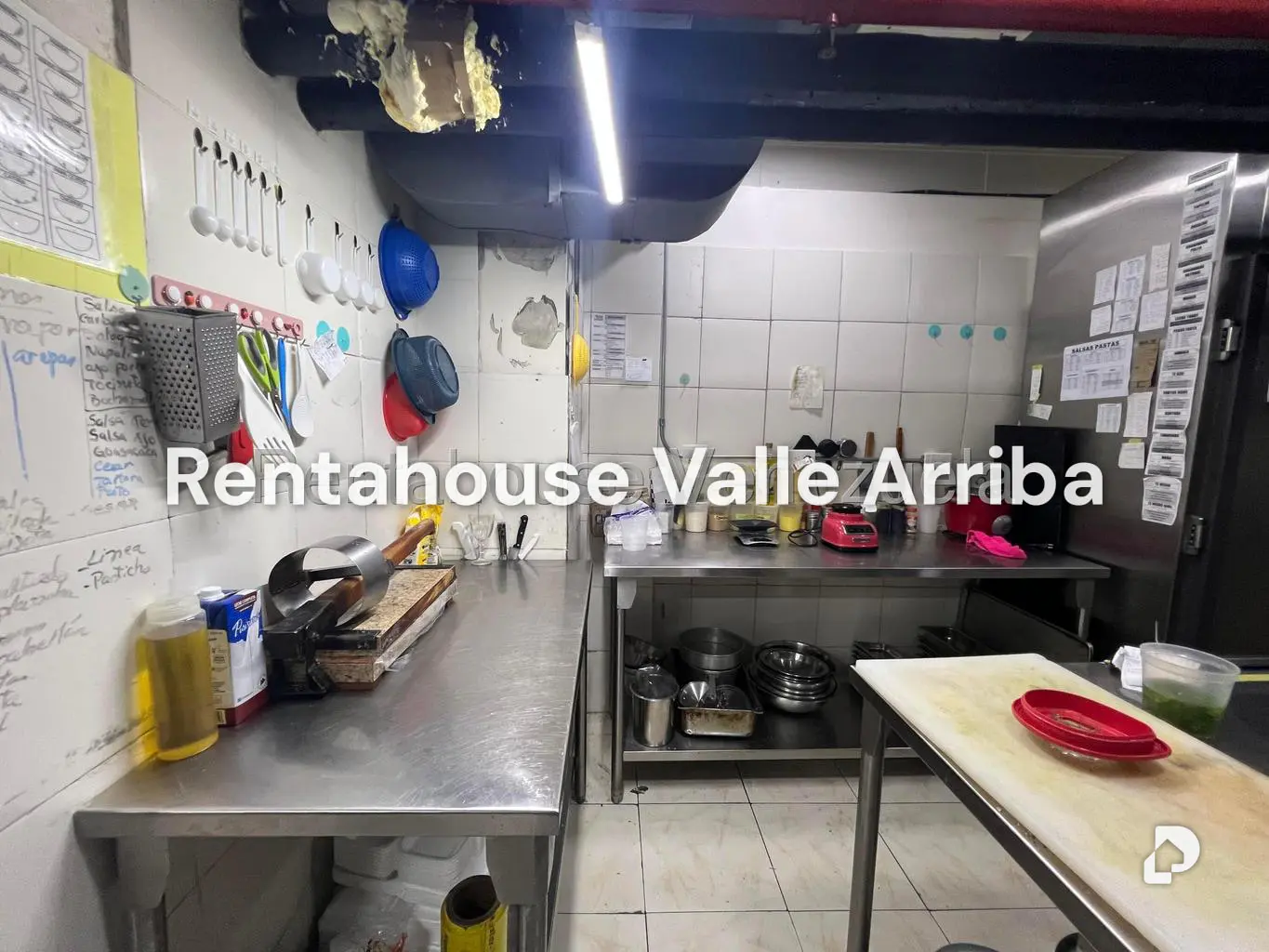 Local comercial en Chuao, Caracas – 9