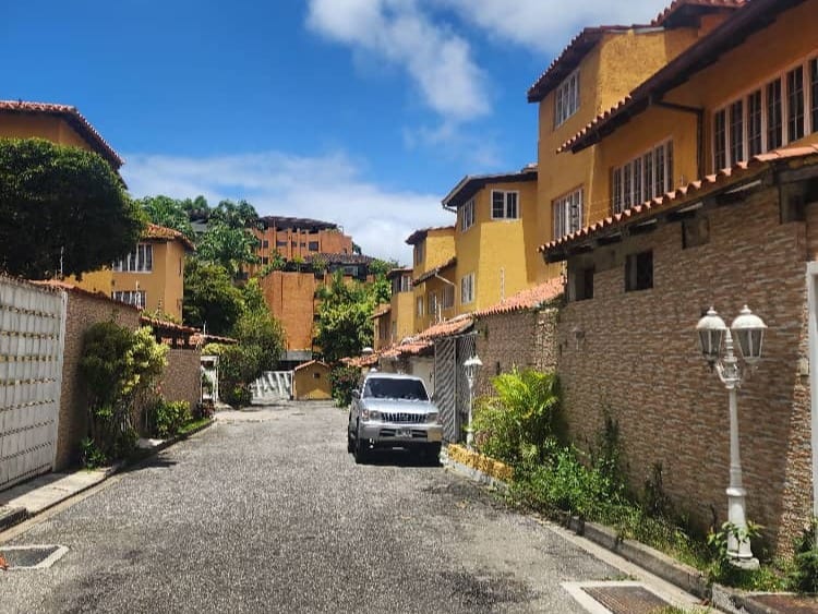 Townhouse en El Hatillo, Caracas - 1