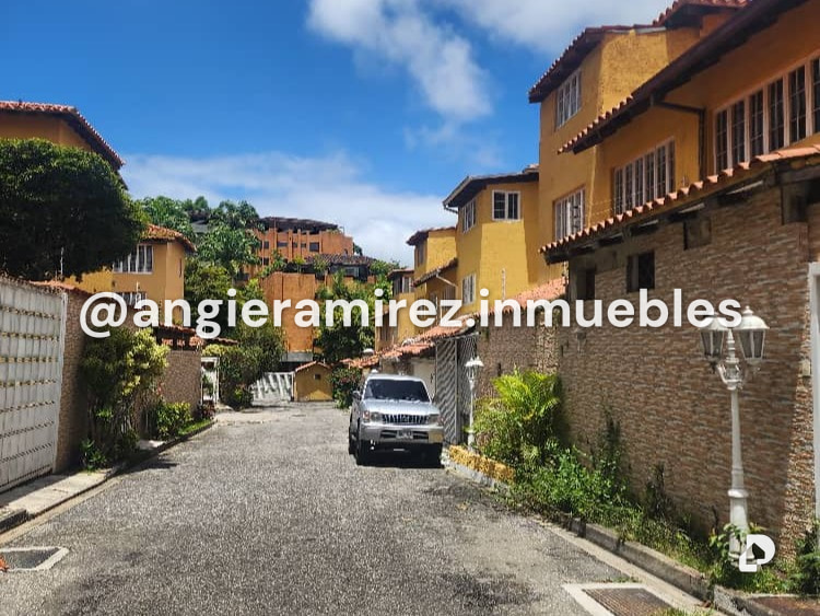 Townhouse en El Hatillo, Caracas – 1