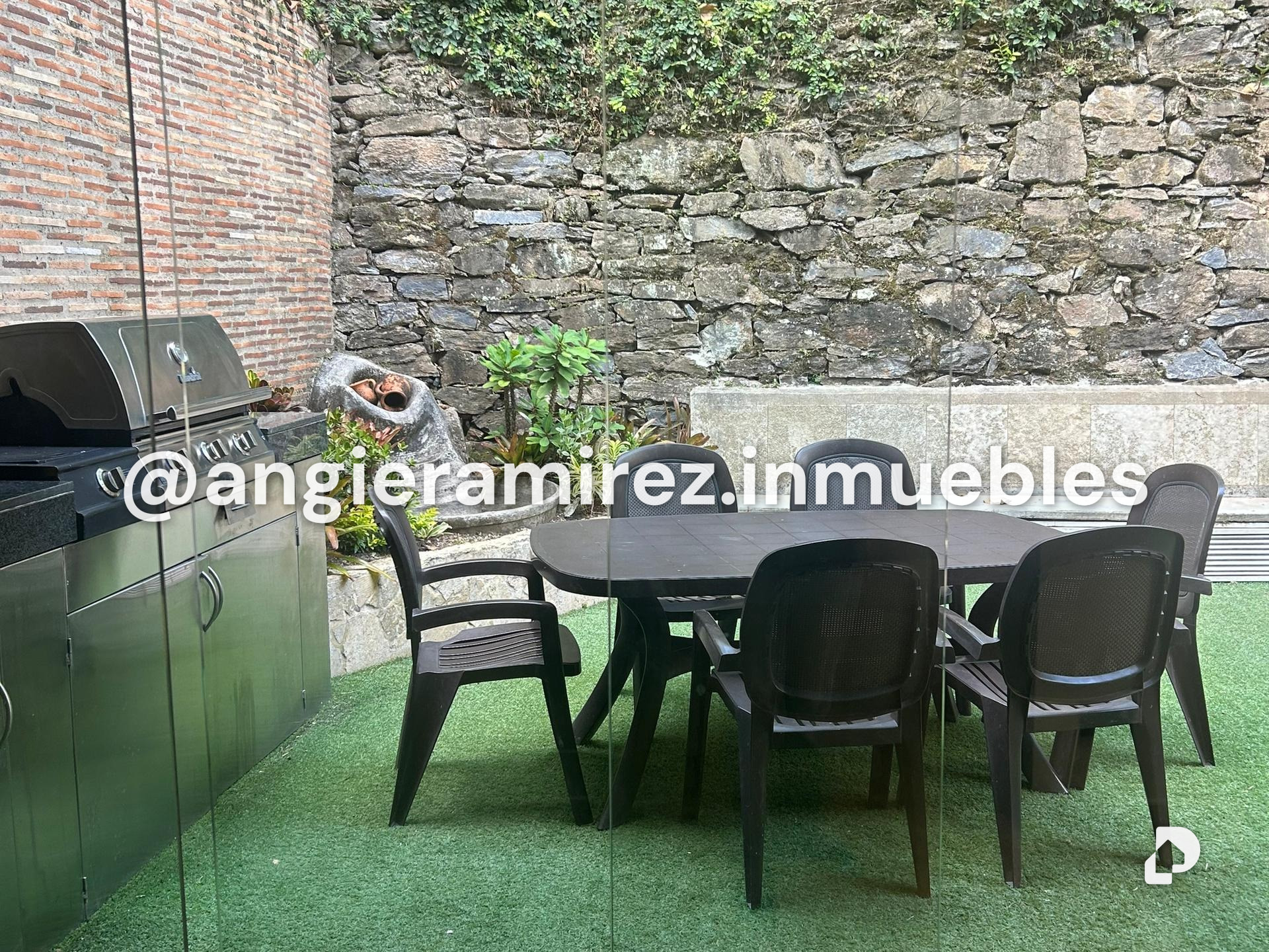 Townhouse en El Hatillo, Caracas – 8