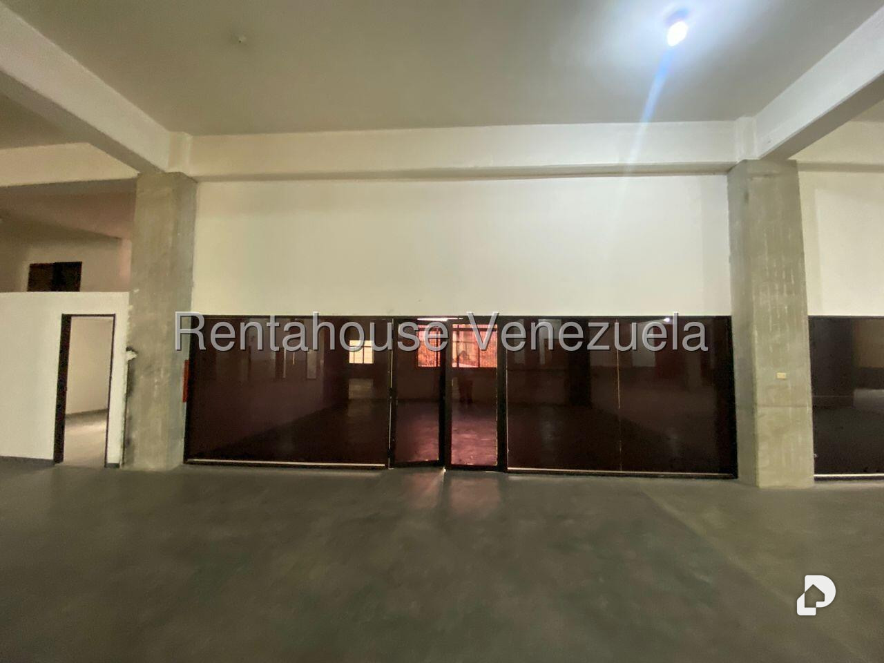 Edificio en Mariche, Caracas