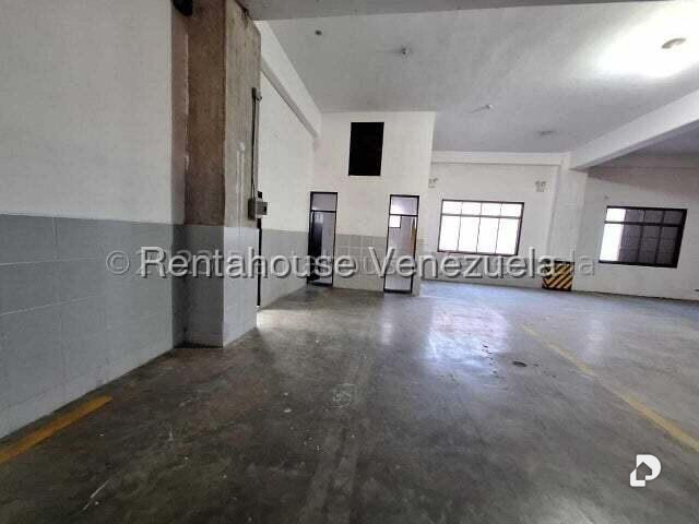 Edificio en Mariche, Caracas