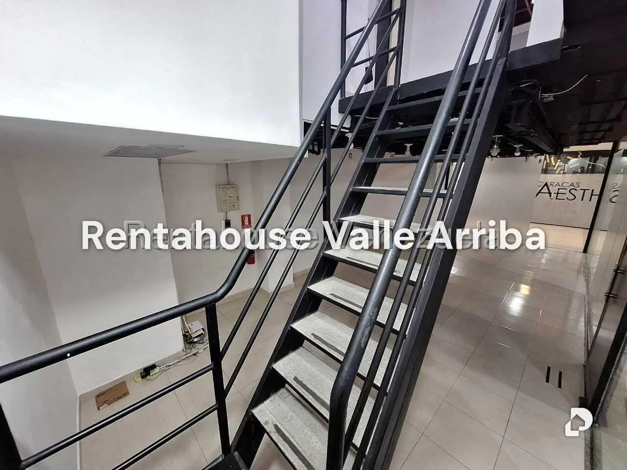 Local comercial en Chuao, Caracas – 7