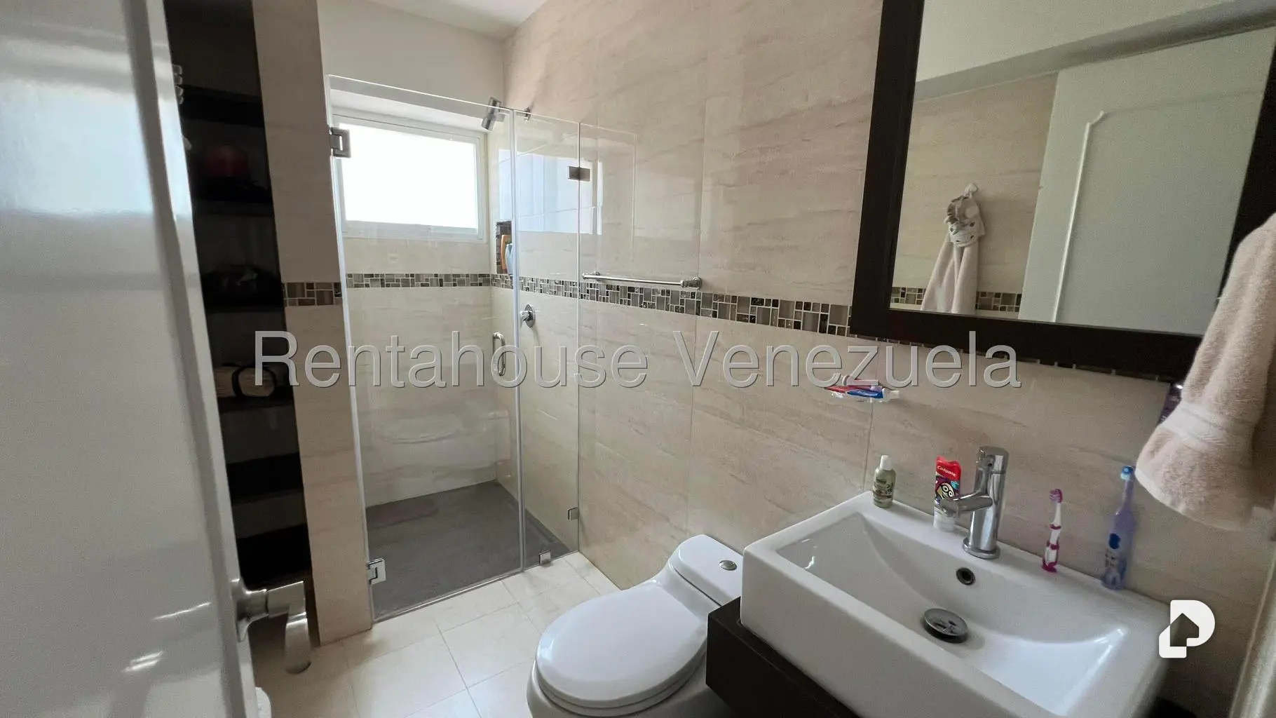 Apartamento en Lomas de Prados del Este, Caracas – 18