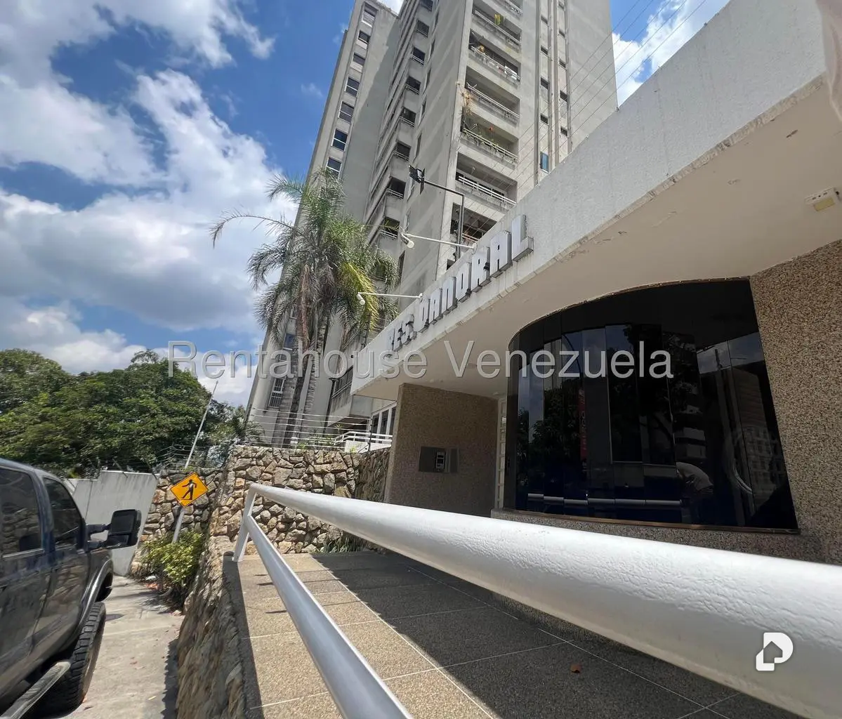Apartamento en Lomas de Prados del Este, Caracas – 1