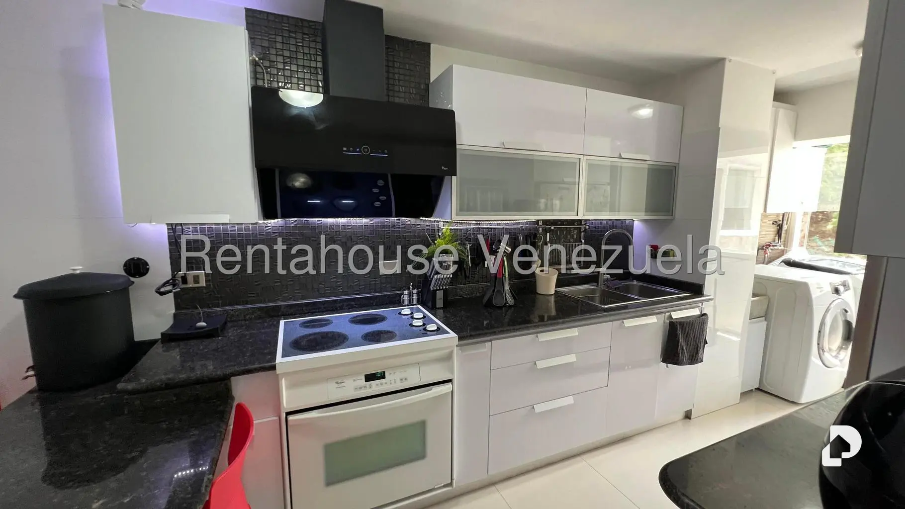Apartamento en Lomas de Prados del Este, Caracas – 8