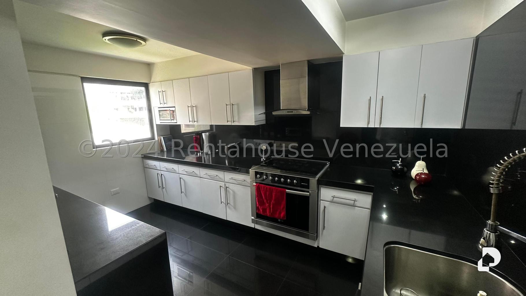 Apartamento en Las Mercedes, Caracas – 11
