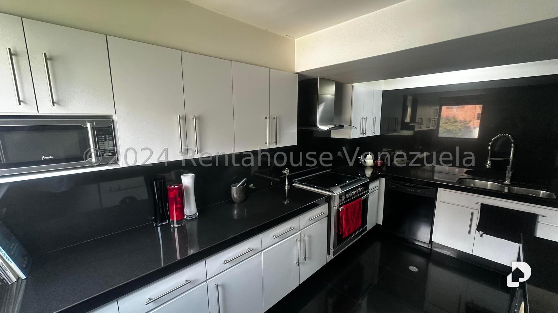 Apartamento en Las Mercedes, Caracas – 13