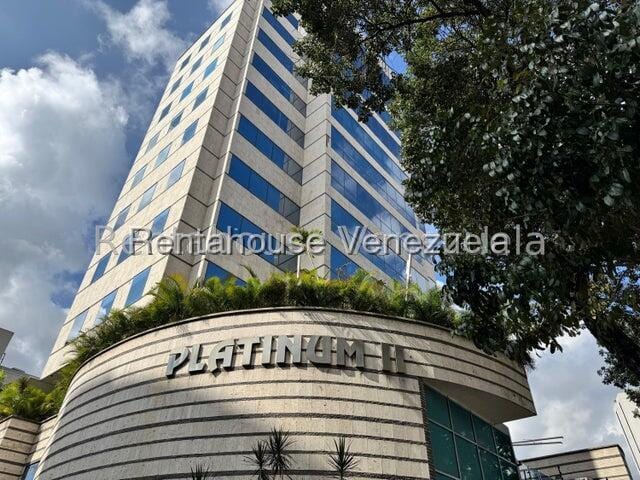Office in El Rosal, Caracas - 1