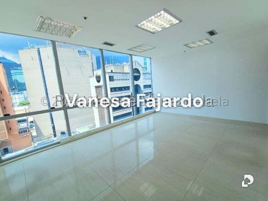 Office in El Rosal, Caracas – 11