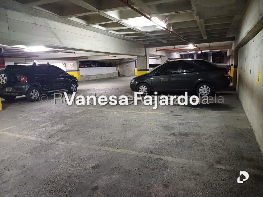 Office in El Rosal, Caracas – 22