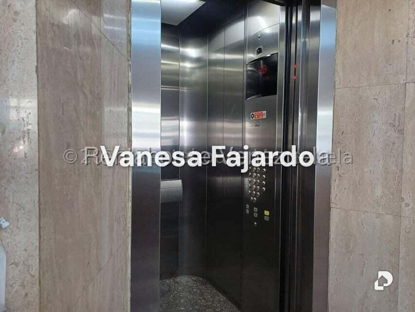 Office in El Rosal, Caracas – 3